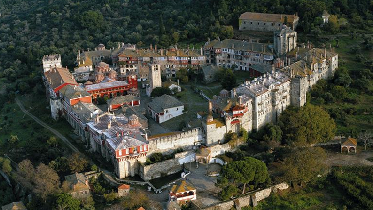 Αθώοι όλοι οι κατηγορούμενοι για την υπόθεση Βατοπεδίου