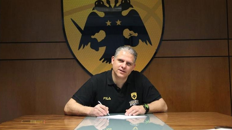 ΑΕΚ: Υπέγραψε ως το 2018 ο Μανωλόπουλος