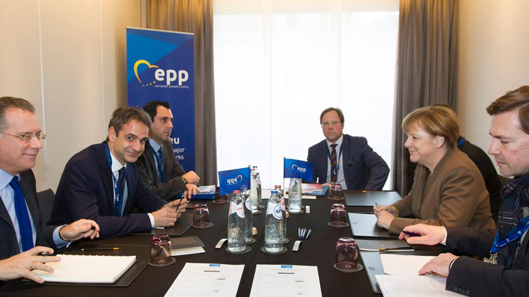 ΝΔ: “Και με τον αστυφύλαξ και με τον χωροφύλαξ”