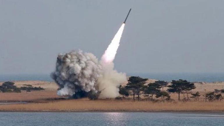 Εξερράγη πύραυλος της Βόρειας Κορέας μετά την εκτόξευση