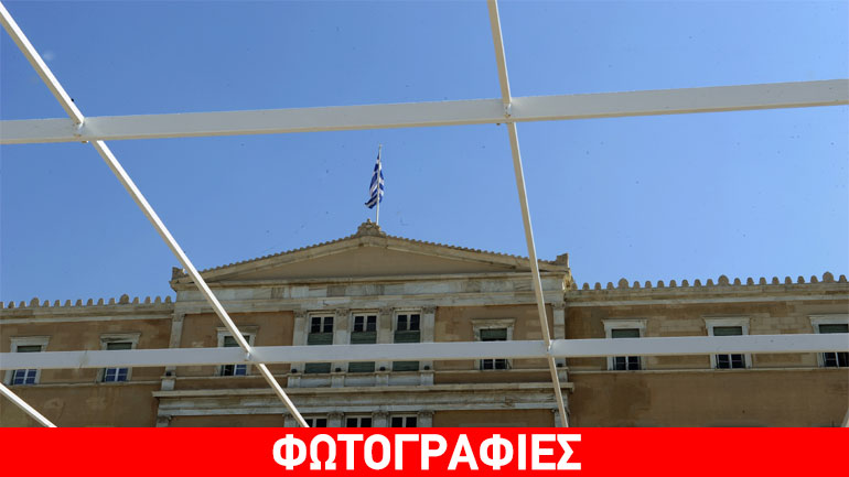 Προετοιμασίες για την παρέλαση της 25ης Μαρτίου