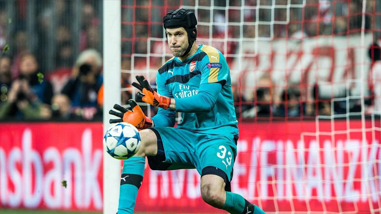 Έναν μήνα νοκ-άουτ ο Τσεχ