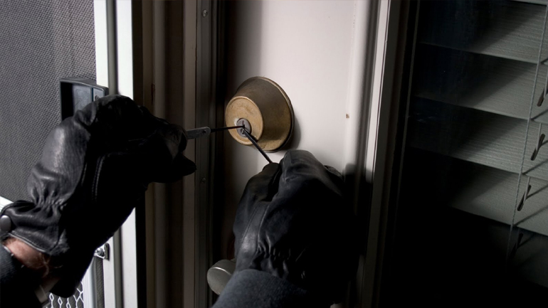 Σέρρες: «Ξάφρισε» 1.100 ευρώ από μονοκατοικία