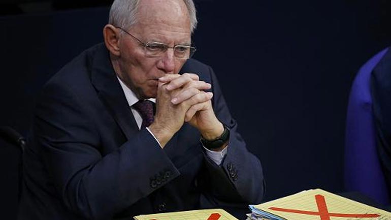 Die Welt: Η επιμονή Σόιμπλε θα μπορούσε να εξελιχθεί σε ωρολογιακή βόμβα