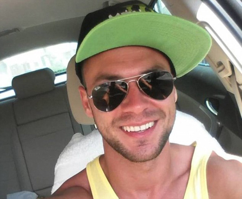 Ο αρραβωνιαστικός της Αντρέι Μπουρνάζ