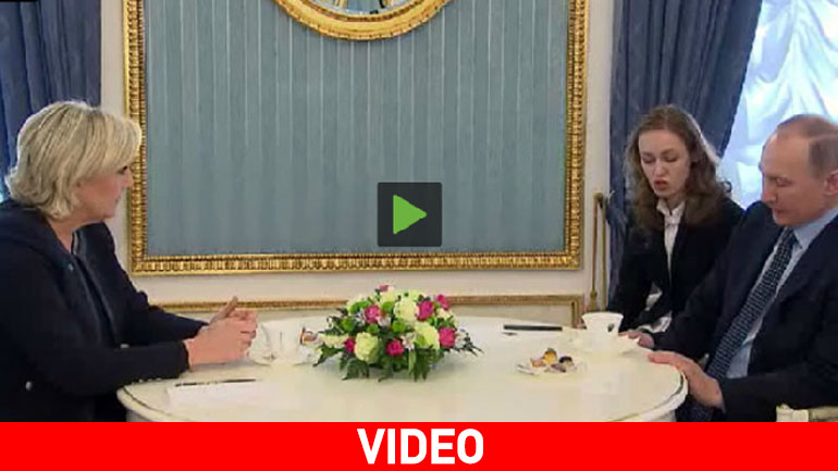 Τη Λεπέν υποδέχθηκε ο Πούτιν στη Μόσχα