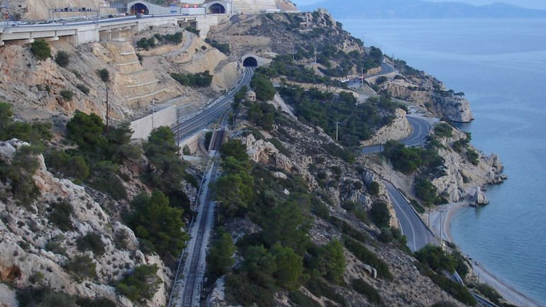 Κακιά Σκάλα: Όχημα βούτηξε στον γκρεμό