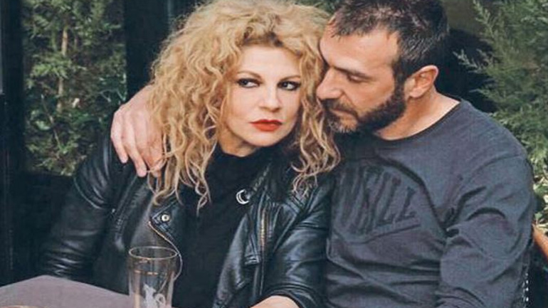 Σχέδια συγκατοίκησης για την Τάνια Τρύπη και τον σύντροφό της, Πάνο Οικονόμου