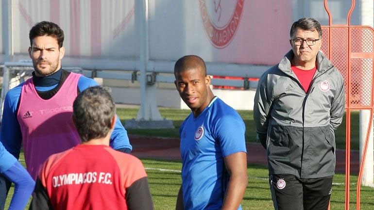 Ολυμπιακός: Νίκη στο ανεπίσημο ντεμπούτο του Λεμονή