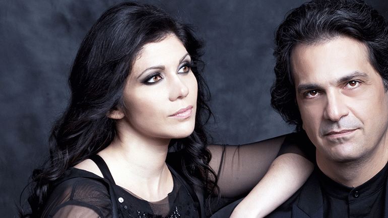 ΑKROASIS – Ανάμεσα σε Ανατολή και Δύση με  τη Ν. Καραντζή και τον Β. Τσαμπρόπουλο