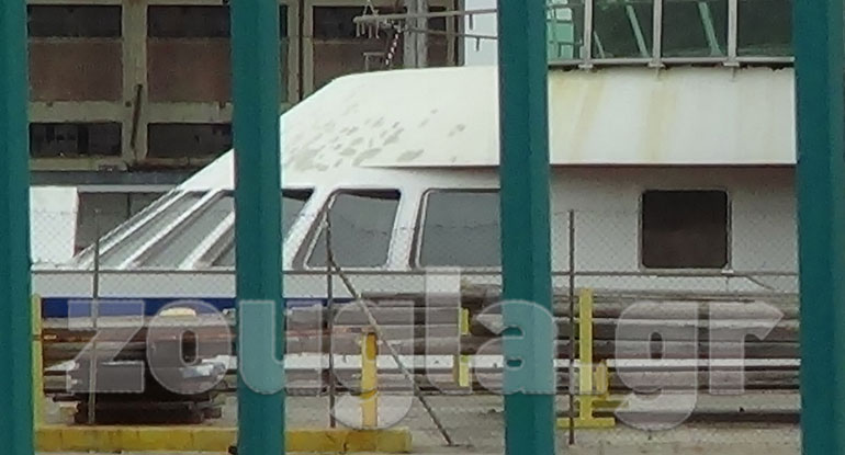 Μικροεπισκευές στην πλώρη