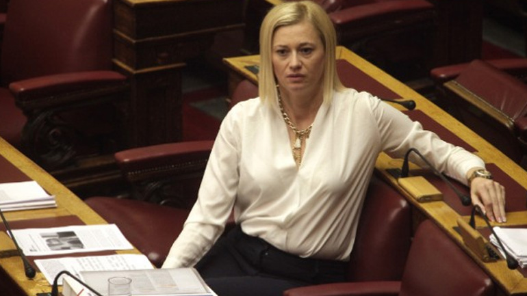 Η Ρ. Μακρή ανακοίνωσε τον νέο πολιτικό της φορέα «Μέτωπο Νίκης»