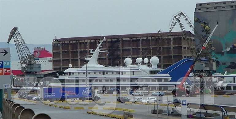 Πλωτό παλάτι