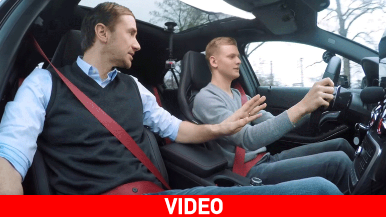 O Mick Schumacher τρομάζει τον δάσκαλο οδήγησης!