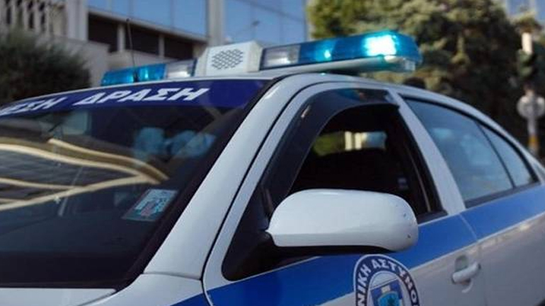 Συλλήψεις για κατοχή και διακίνηση ναρκωτικών στη Σύρο