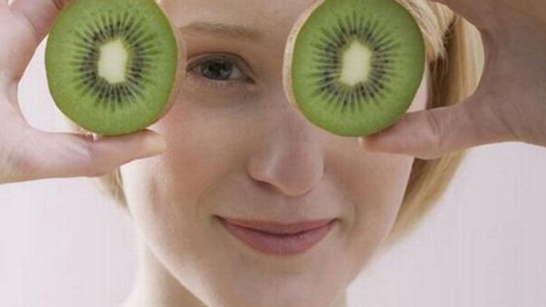 Τονωτική λοσιόν προσώπου με ακτινίδιο