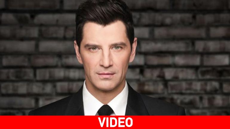 Ο Σάκης Ρουβάς παρουσιάζει το νέο του τραγούδι «Απόλυτος Έρωτας»