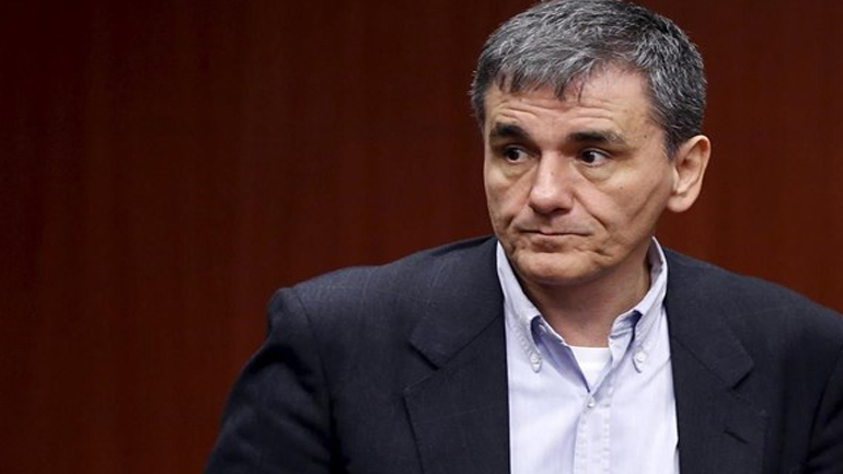 Τσακαλώτος: Βεβαίως έχουμε ζορίσει τα μεσαία στρώματα