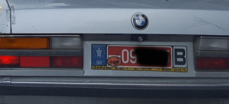 Πατέντα με ένα αυτοκόλλητο!