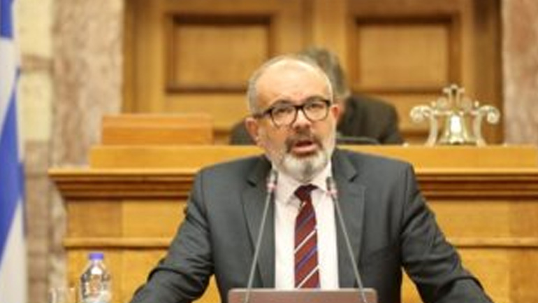 Στη Δημοκρατική Συμπαράταξη ο βουλευτής Κώστας Μπαργιώτας