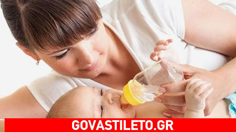 Πότε πρέπει το μωρό μου να ξεκινήσει να πίνει νερό;