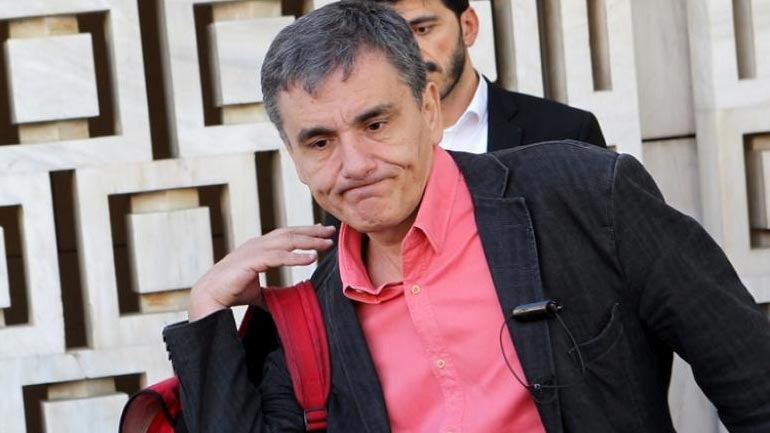 Όψιμη αυτοκριτική Τσακαλώτου: Ρίξαμε όλα τα βάρη στη μεσαία τάξη