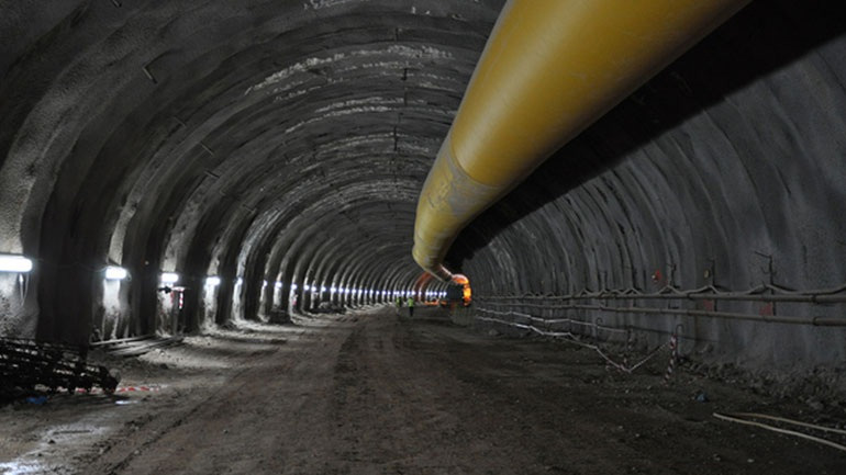 Παραδόθηκε σε λειτουργία τμήμα του συμπλέγματος των σηράγγων της νέας εθνικής οδού Κορίνθου – Πατρών