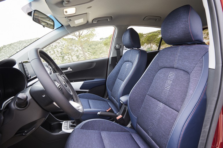 Υφάσματα με ξεχωριστά σχέδια για τα καθίσματα