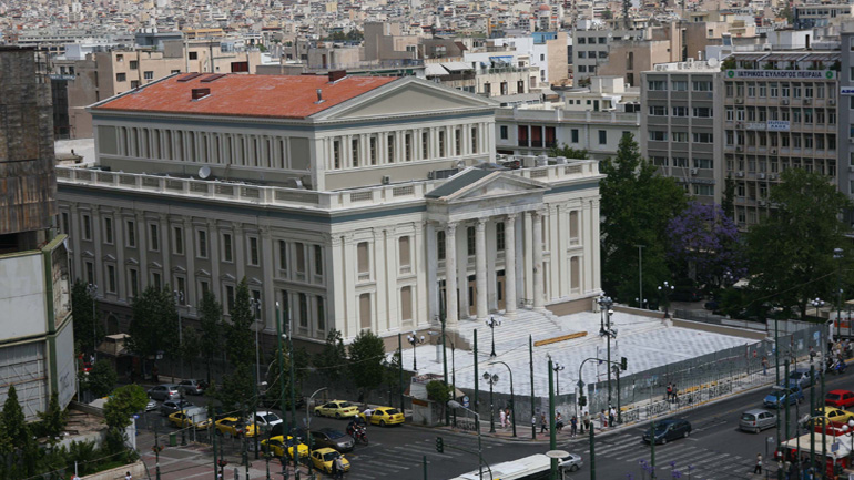 Το Δημοτικό Θέατρο Πειραιά φωτίζεται μπλε συμμετέχοντας στην Παγκόσμια Πρωτοβουλία Ενημέρωσης και Ευαισθητοποίησης για τον Αυτισμό