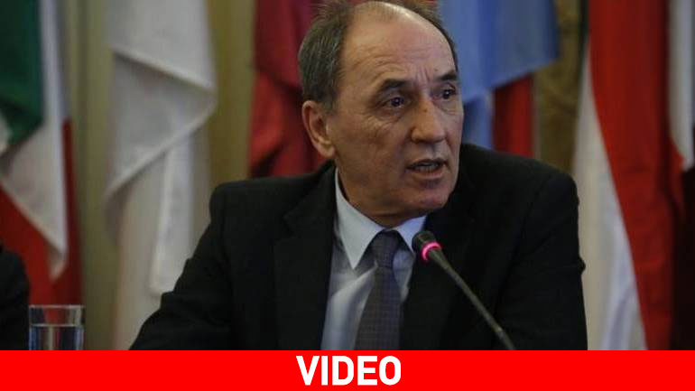 Αποδοκιμασίες και μαντινάδες για τον Σταθάκη στην Πτολεμαΐδα