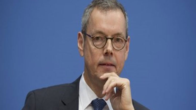 Μπόφινγκερ: Προς το συμφέρον όλων να συμφωνήσουν Ελλάδα-δανειστές