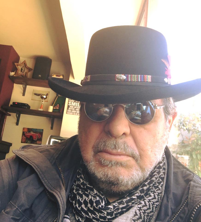 O πρώτος εκδότης του περιοδικού 4Τροχοί Κώστας Καββαθάς