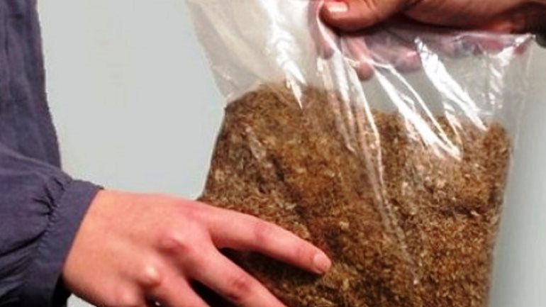 Σύλληψη 16χρονου για διακίνηση λαθραίου καπνού στην Εύβοια