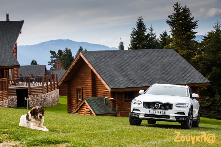 Το Volvo V90 φωτογραφημένο στην Ελλάδα