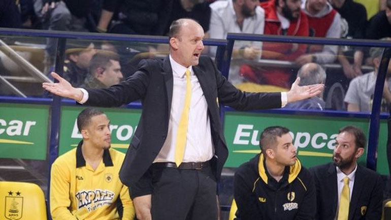 Ζντοβτς: «Η ΑΕΚ δεν έχει πλάνο»