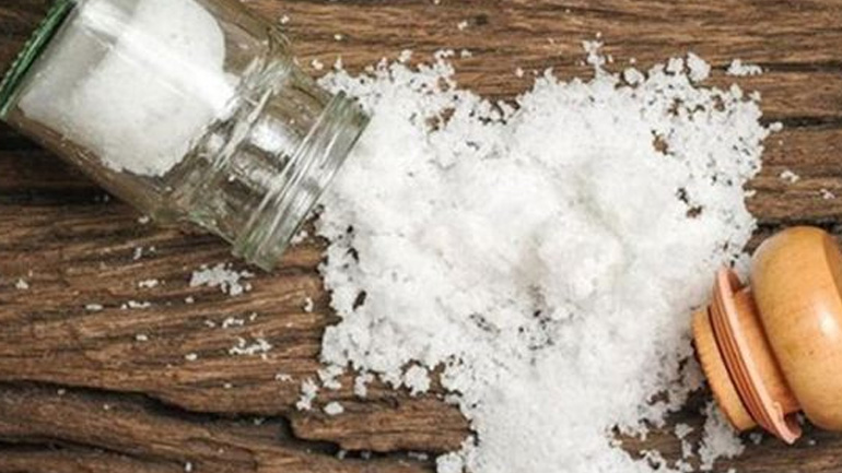 Να γιατί πρέπει να βάζεις λιγότερο αλάτι στο φαγητό!