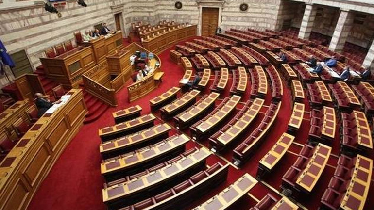 Άλλοι δύο βουλευτές εισέπραξαν «13η σύνταξη»