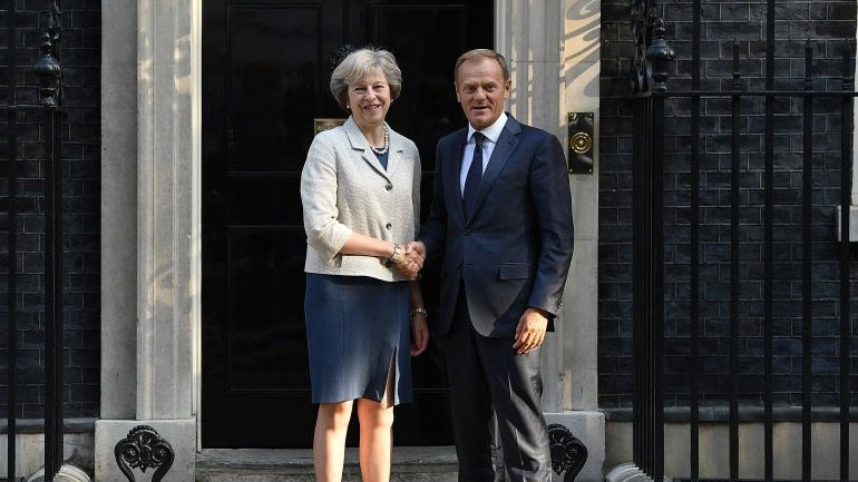 Συνάντηση Τουσκ-Μέι σήμερα στο Λονδίνο