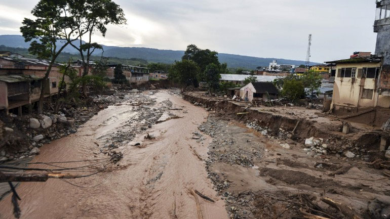 Κολομβία: Ξεπέρασαν τους 300 οι νεκροί από την κατολίσθηση λάσπης