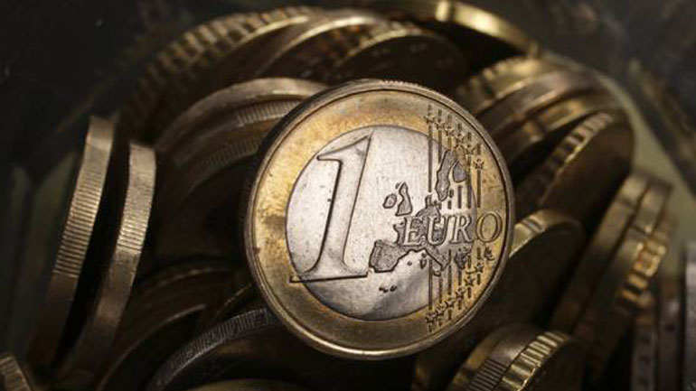 Υποχώρηση του ευρώ στην αγορά συναλλάγματος μετά τη δήλωση Ντράγκι