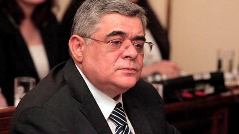 Ο Μιχαλολιάκος απέλυσε τον Χρ. Ζέρβα που κατηγορείται για τον ξυλοδαρμό του φοιτητή