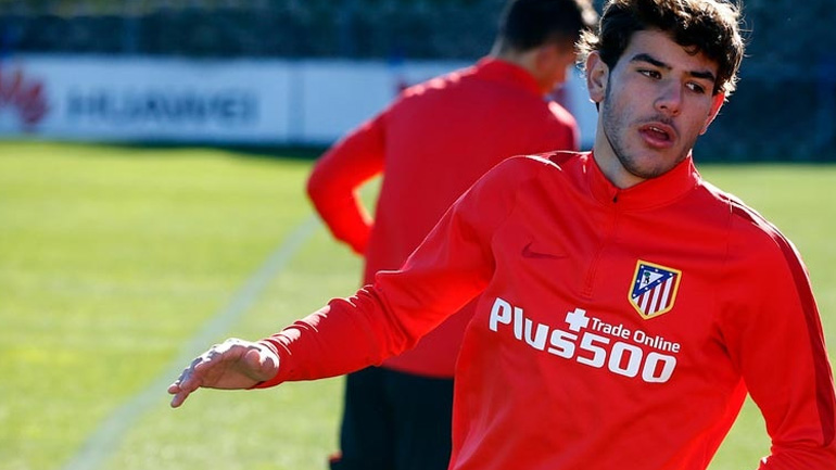 Η Ατλέτικο καταγγέλλει τη Ρεάλ στη FIFA για τον Ερναντέζ