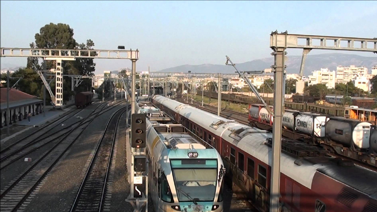 Βοτανικός: Πήγαν να μοιράσουν φυλλάδια στο αμαξοστάσιο και βρέθηκαν στο… κρατητήριο