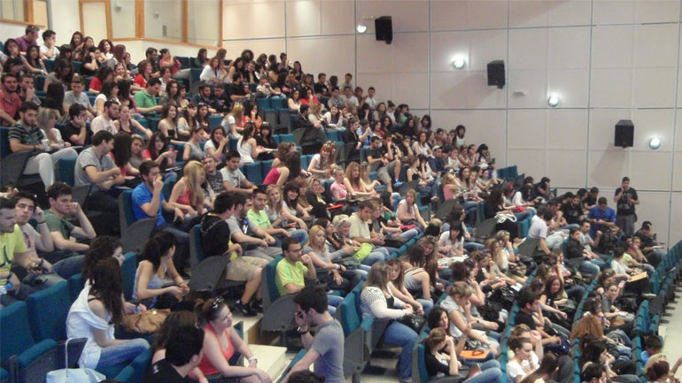 Άλλαξε ο αριθμός των εισακτέων σε ΑΕΙ και ΤΕΙ