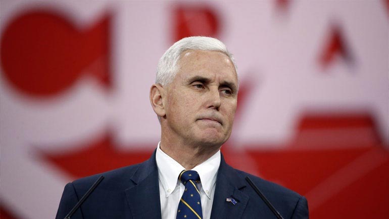 Ο Πένς διαβεβαίωσε τον πρωθυπουργό του Ιράκ για την ήττα του ΙSIS