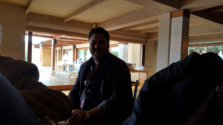 Ο Δημήτρης Θεοχάρης