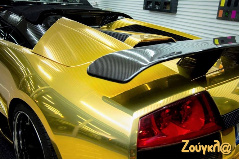 Τέτοιες γραμμές μόνο σε ιταλικό super car μπορείς να συναντήσεις...