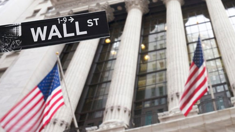 Οριακά κέρδη στη Wall Street