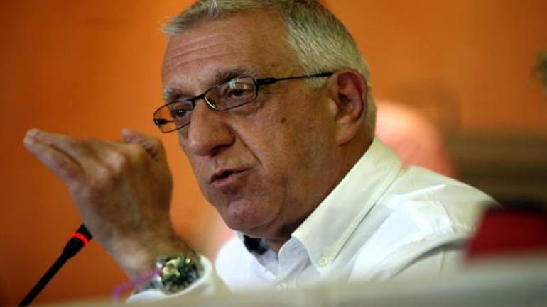 Πένθος για τον Ν. Κακλαμάνη – Έφυγε από τη ζωή η μητέρα του