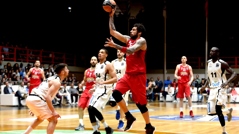 Στην κορυφή ο Ολυμπιακός, 72-53 τον Προμηθέα